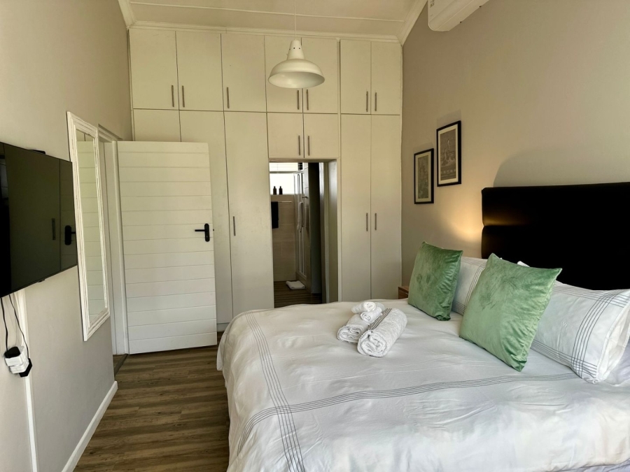 4 Bedroom Property for Sale in Sandbaai Western Cape